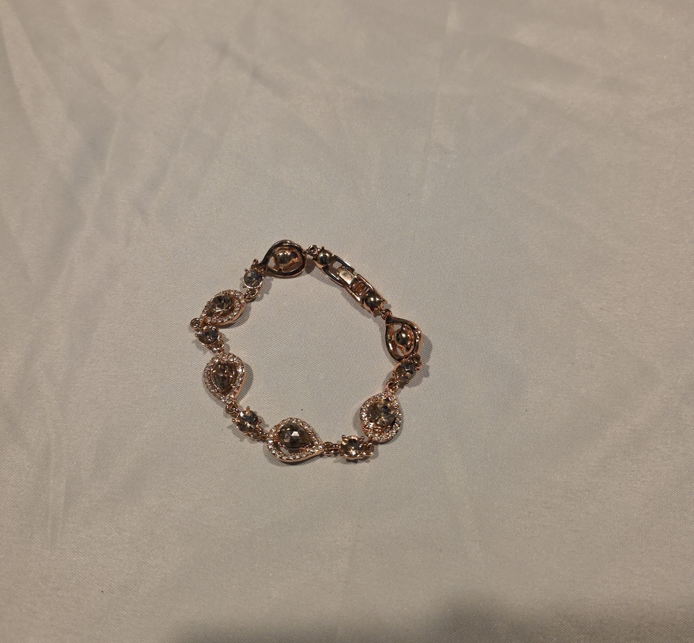 Source Unknown Rose Gold Teardrop Crystal Bracelet - Women Jewelry